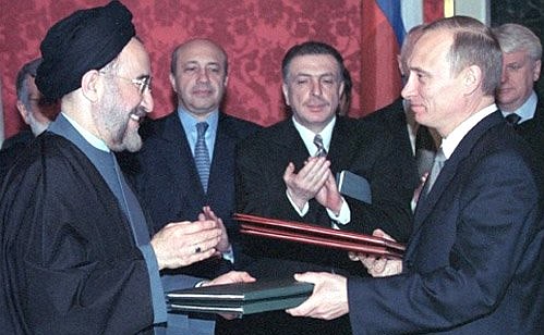 Подписание Договора, 12 марта 2001 года. Владимир Путин и Сейед Мохаммад Хатами