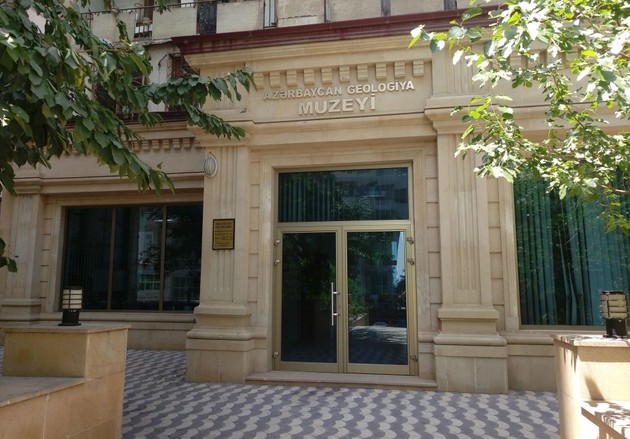 Фонд Музея геологии Азербайджана пополнился новыми предметами