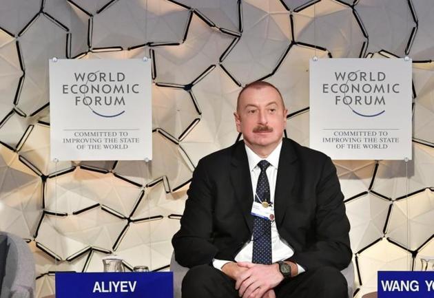 Ильхам Алиев: у Азербайджана есть стратегия по инвестированию в инфраструктуру и реальную экономику