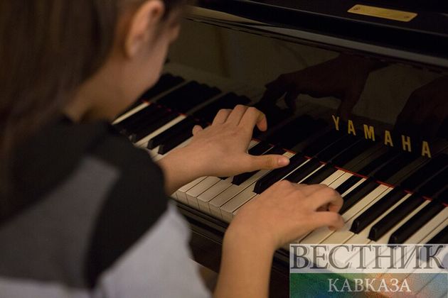 Пианистка из Азербайджана выступит в Московской консерватории