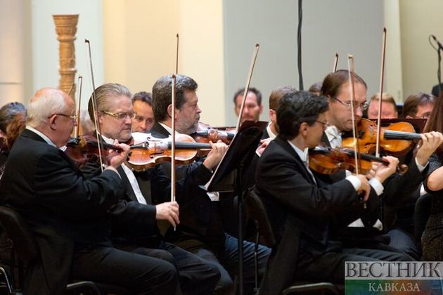 Чайковского и Штрауса сыграл симфонический оркестр в филиале Мариинки во Владикавказе