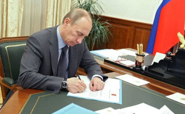 Путин отправил в отставку генералов МВД, СКР, МЧС и ФСИН