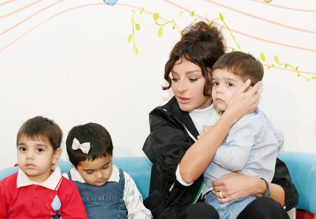 Мехрибан Алиева поблагодарила работников детских учреждений Баку за заботу о воспитанниках