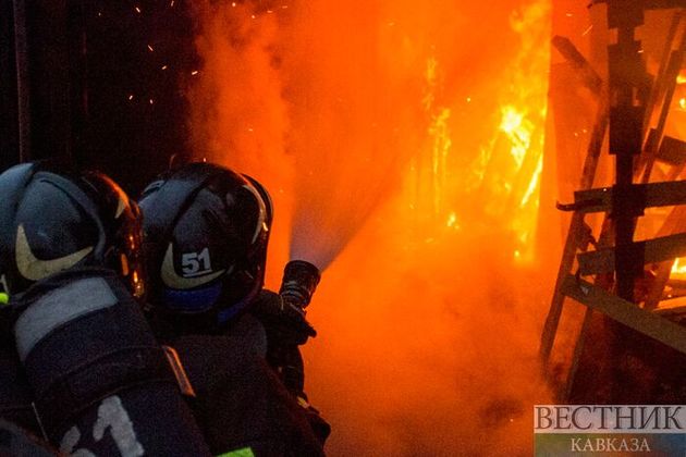 Пожар уничтожил дом в исторической части Батуми