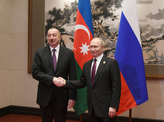 Владимир Путин и Ильхам Алиев встретились в Пекине