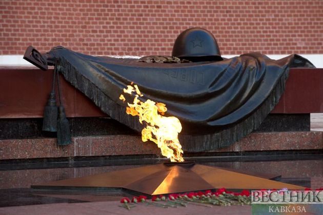 Мемориалы "Вечный огонь" привели в порядок к Дню Победы в Махачкале