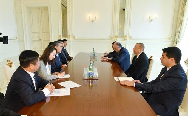 Президент Азербайджана встретился с министром иностранных дел Китая