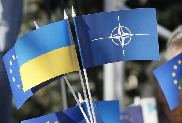Зеленский: вступление в НАТО – стратегический курс Украины