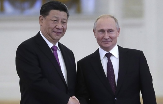 Путин совершил с Си Цзиньпином речную прогулку по Санкт-Петербургу
