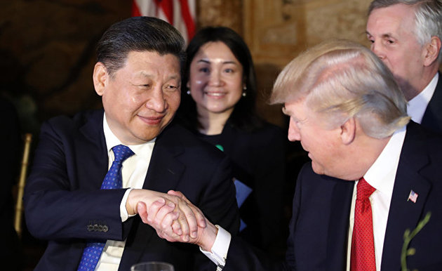 "На фоне войны": Трамп поговорил с Си Цзиньпином
