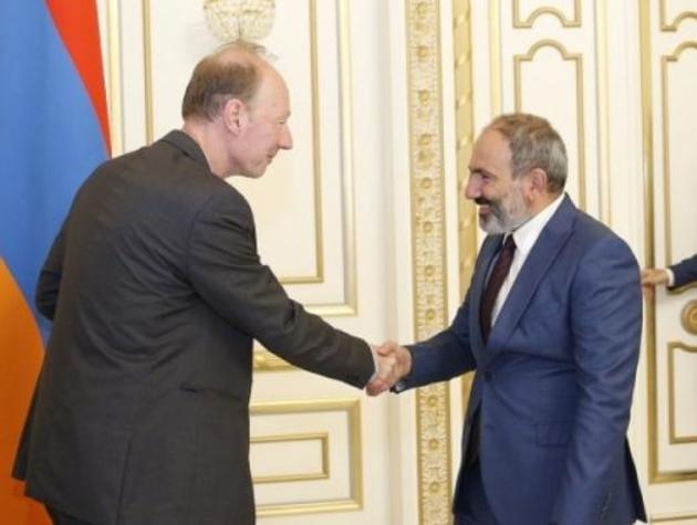 Что стоит за визитами евродепутатов в Карабах