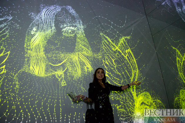 Лейла Алиева представила свой арт-объект "Вечность" на Московской биеннале
