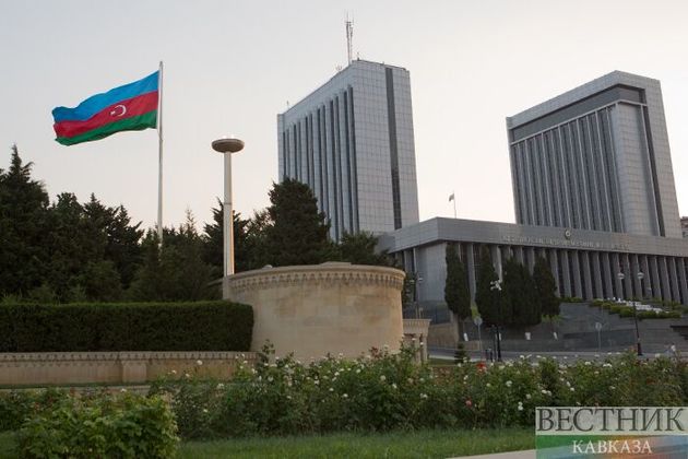 Внеочередные парламентские выборы в Азербайджане назначены на 9 февраля