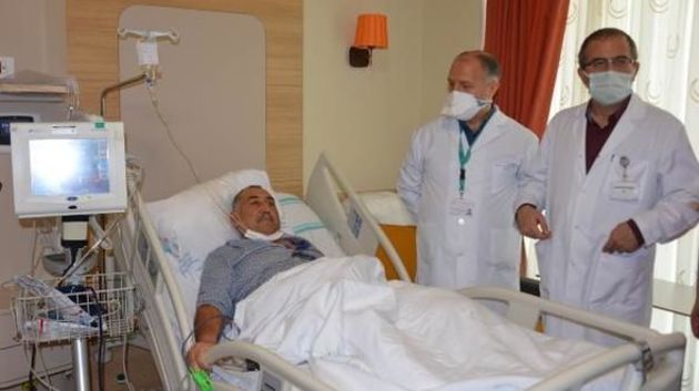 Турецкие врачи спасли полковника ВС Азербайджана от ампутации ноги (ФОТО)