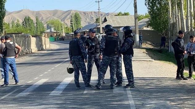 Появилась первая жертва на границе Таджикистана и Киргизии
