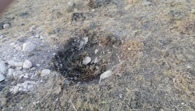 "Черные кладоискатели" вырыли ямы на древнем кладбище в Армении (ФОТО)
