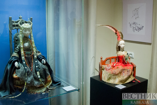 В Музее Востока открылась выставка авторских кукол семьи Намдаковых (фоторепортаж)
