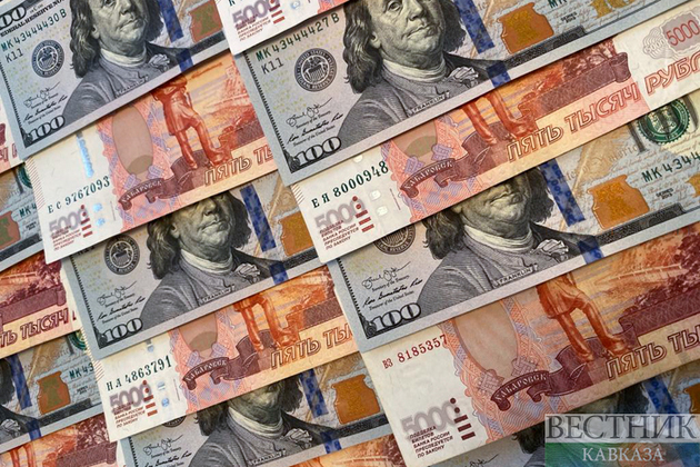 Центробанк России повысил курс доллара