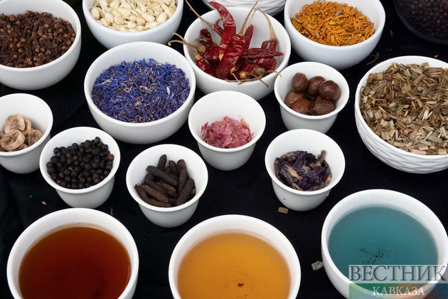Индийские специи и чай