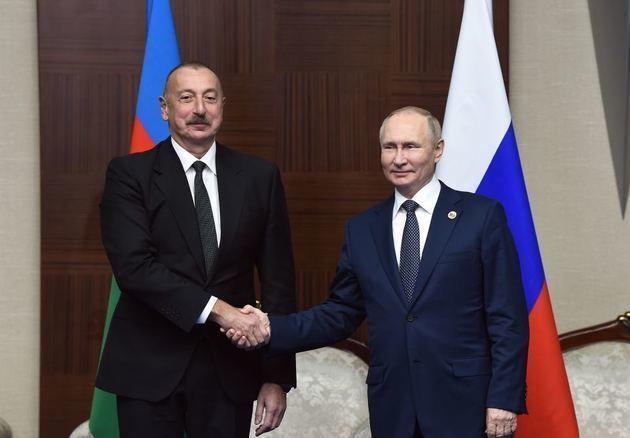 Владимир Путин поздравил Ильхама Алиева с победой на президентских выборах