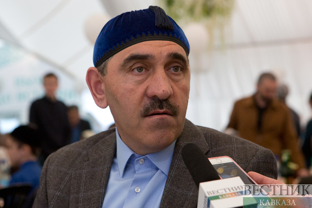 Евкуров принял участие в намазе в честь Курбан-байрама в мечети Ангушта