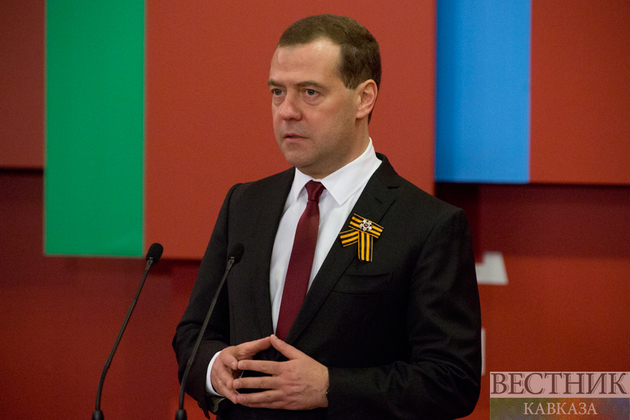 Медведев: новые санкции не представляют угрозы для России