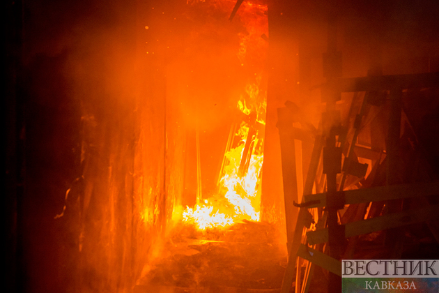 Пламя уничтожило пассажирский автобус в Тавуше