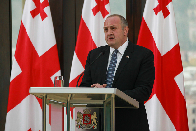 Президент Грузии отказался от партии