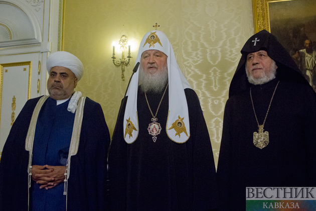 Митрополит Иларион: московский патриарх – своего рода посредник в решении проблемы Карабаха