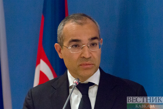 У министра по налогам Азербайджана появились еще два советника - источник