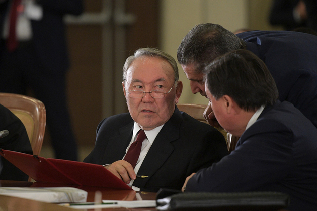 "Нур Отан" будет первой в избирательном бюллетене в Казахстане