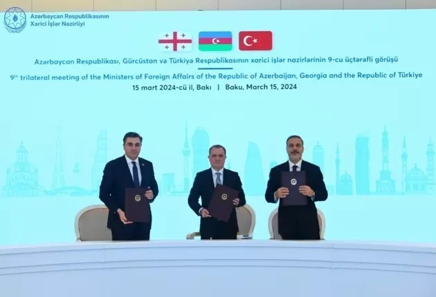 Азербайджан, Турция и Грузия подписали Бакинскую декларацию