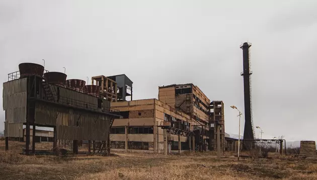 3 заброшенных завода в Армении, приближаться к которым не рекомендуется