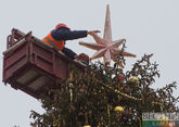 В Кремле убрали главную новогоднюю елку России