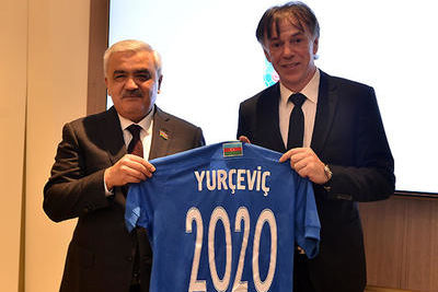 Сборная Азербайджана по футболу получила главного тренера