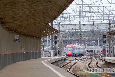 Дагестан прорабатывает запуск скоростного поезда Махачкала - Баку в этом году 