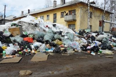 Астраханцев будут штрафовать за мусор у домов
