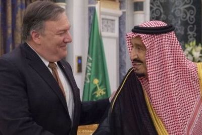 Король Саудовской Аравии провел переговоры с Помпео