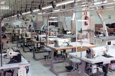 В Алеппо восстановили фабрику по производству одежды