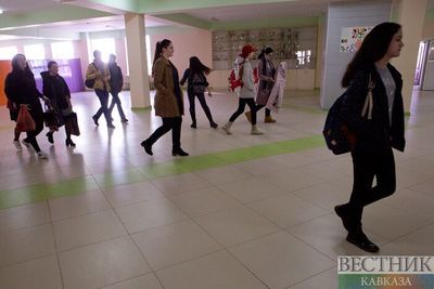 В школах Москвы усилили охрану