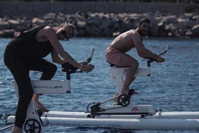 Макгрегор совершит с княгиней Монако 180-километровый тур на водных велосипедах