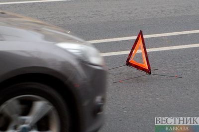 В столкновении Geely и Opel на трассе Ереван-Севан погиб один человек