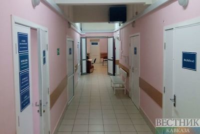 СМИ: медсестра впала в кому после вакцины AstraZeneca в Грузии