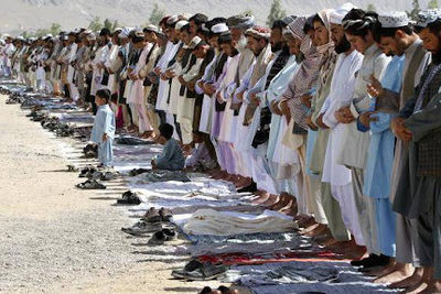Праздничную молитву в Кабуле омрачил ракетный обстрел - СМИ