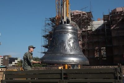 В Ростов прибыл главный колокол для военного храма