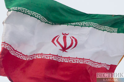 Иран проводит новогодние военные учения