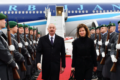 Ильхам Алиев прибыл в Берлин с официальным визитом