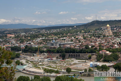 Шахтеры поставили палатки в центре Тбилиси