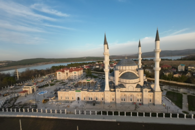 Первый намаз провели в Соборной мечети Крыма
