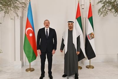 Шейх Аль Нахайян позвонил Ильхаму Алиеву